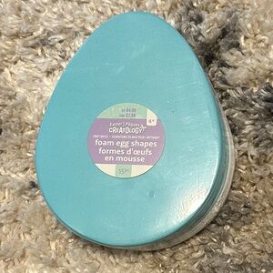 Creatology Blue and White Foam Egg Shapes - Pack of 15